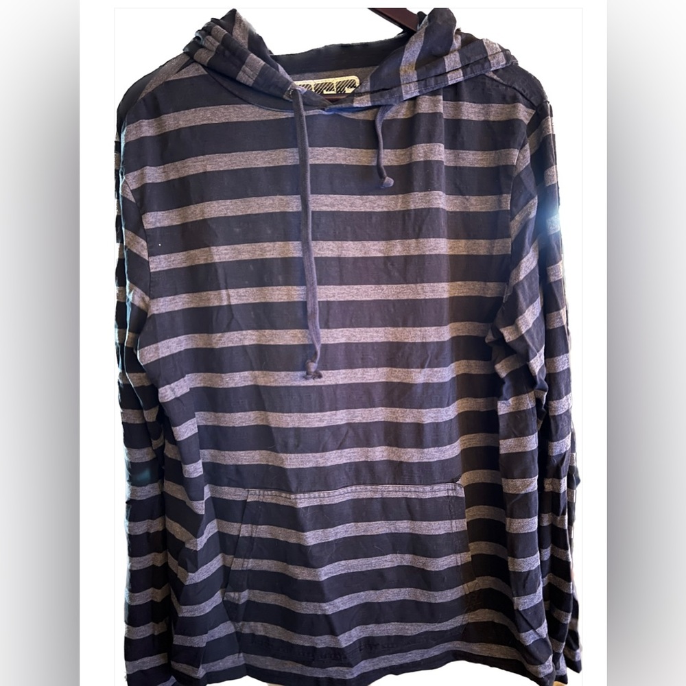 STRIPED PULL OVER HOODIE